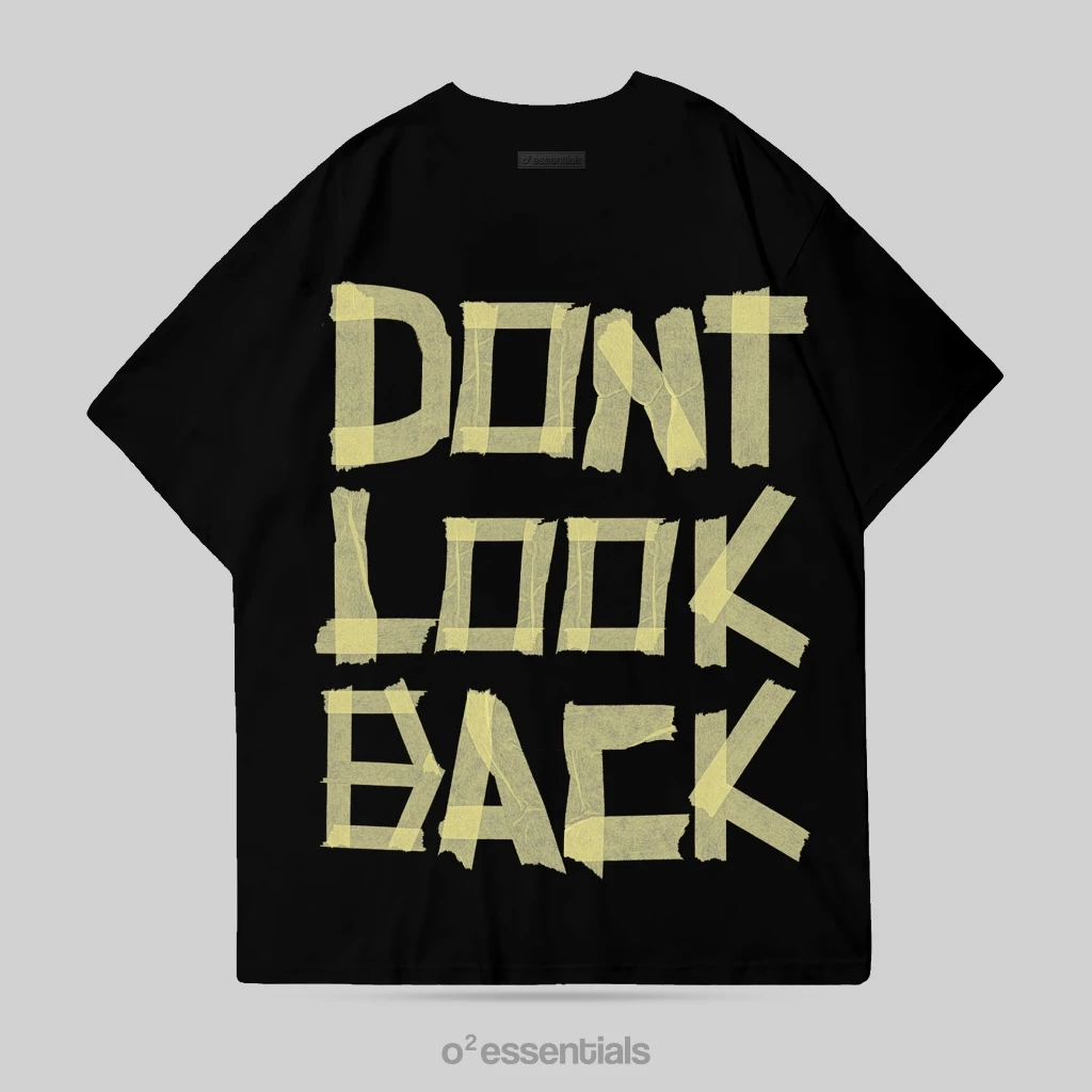 O2 Essentials Oversized T-Shirt – Don't Look Back Black front view