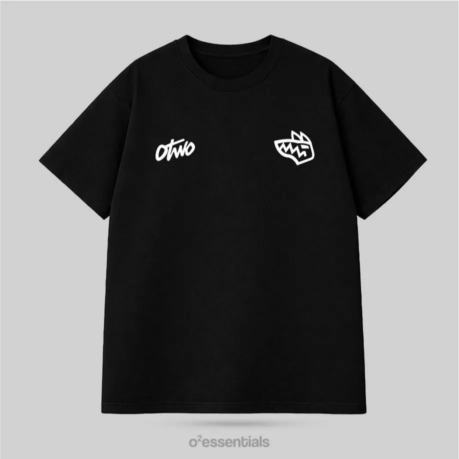 O2 Essentials Oversized T-Shirt – Long Bite Black back view