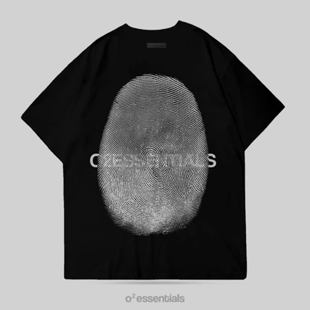 O2 Essentials Oversized T-Shirt – Unknown Black front view